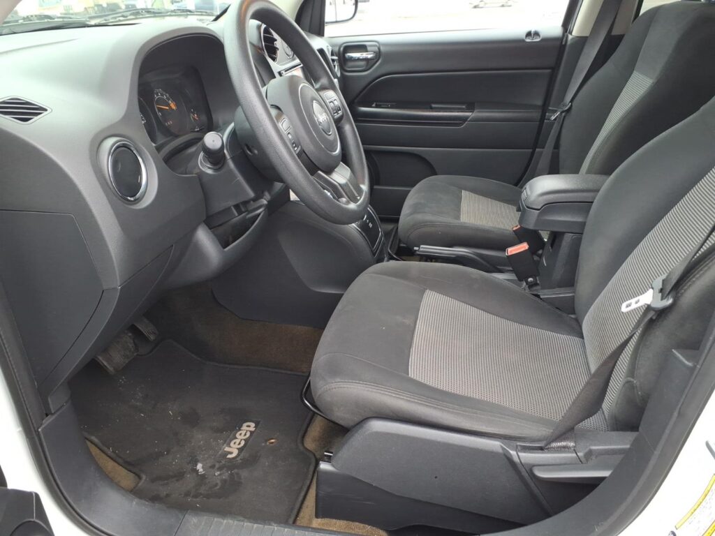 2016 Jeep Compass Sport