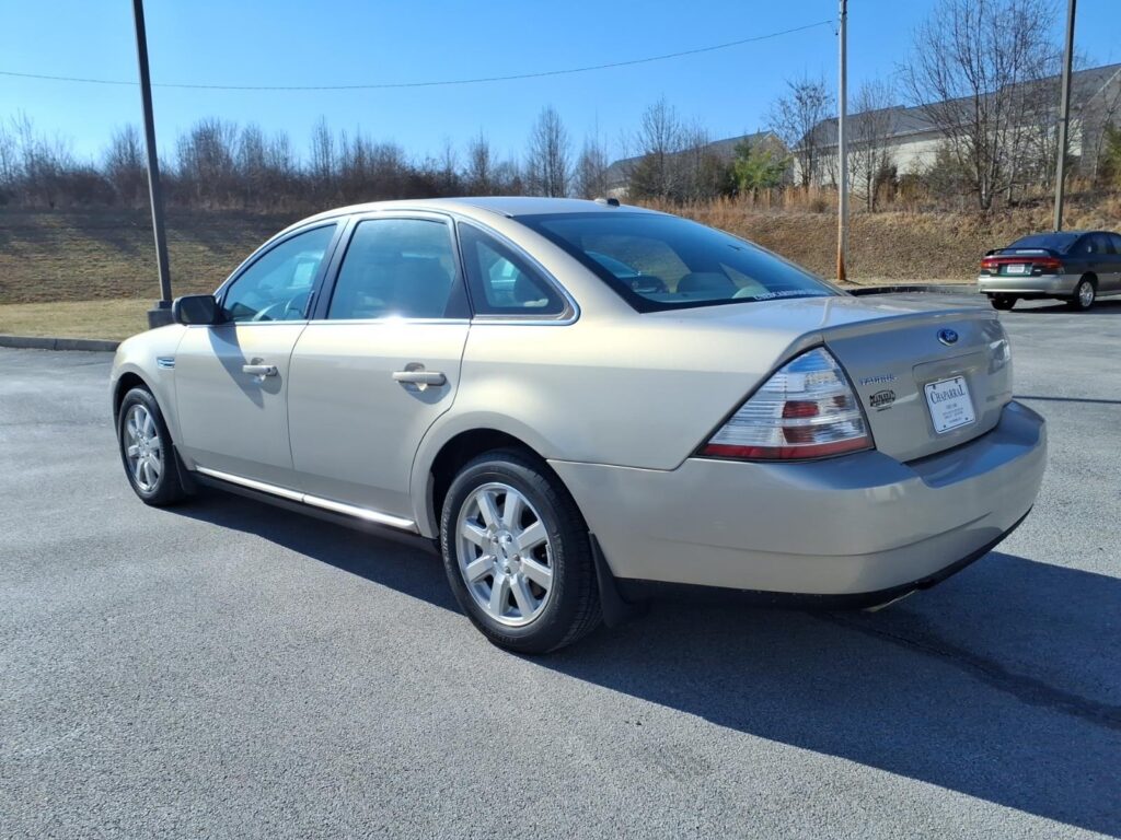 2009 Ford Taurus SE