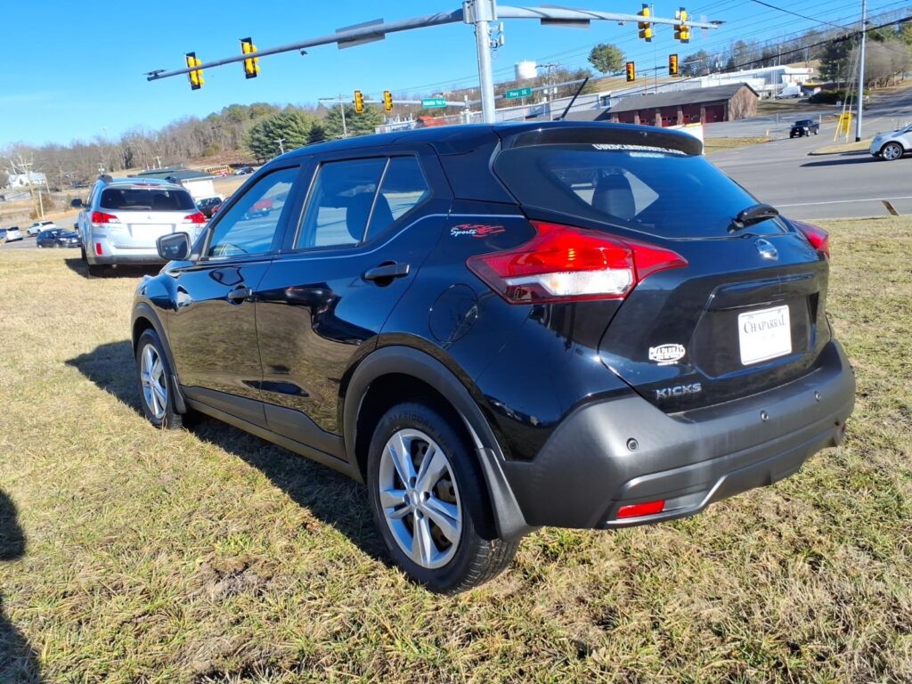 2020 Nissan Kicks S