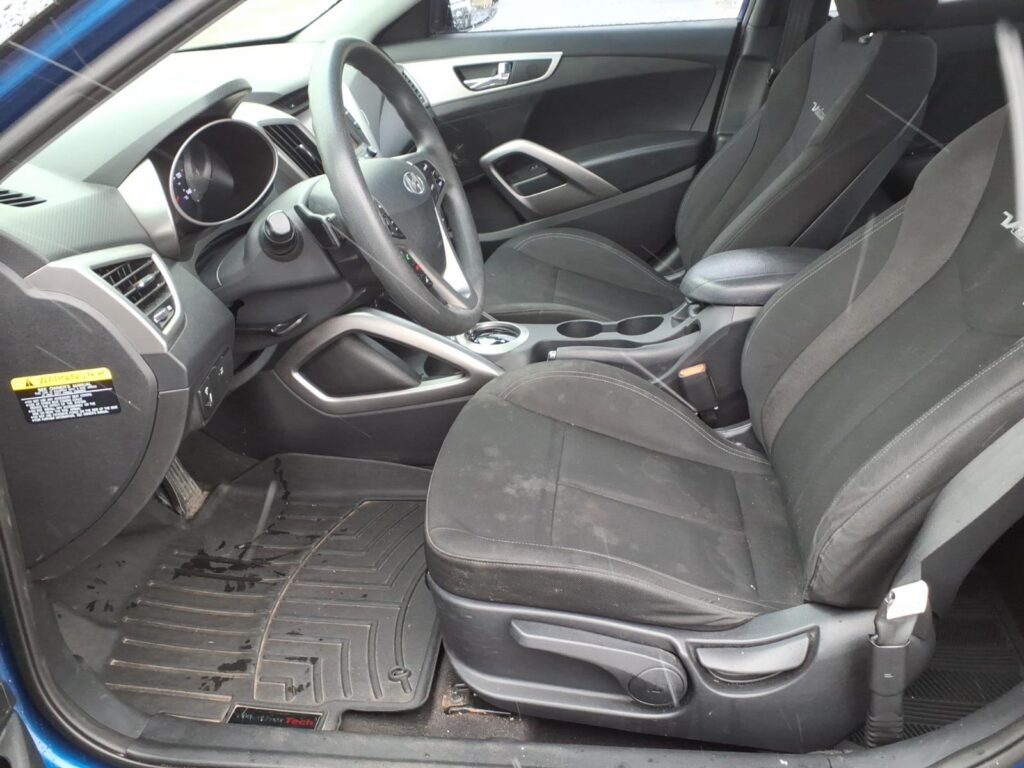 2016 Hyundai VELOSTER Base