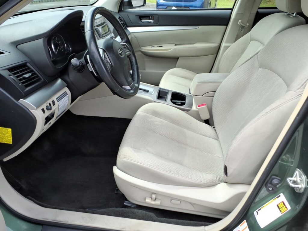 2012 Subaru Outback 2.5i Premium