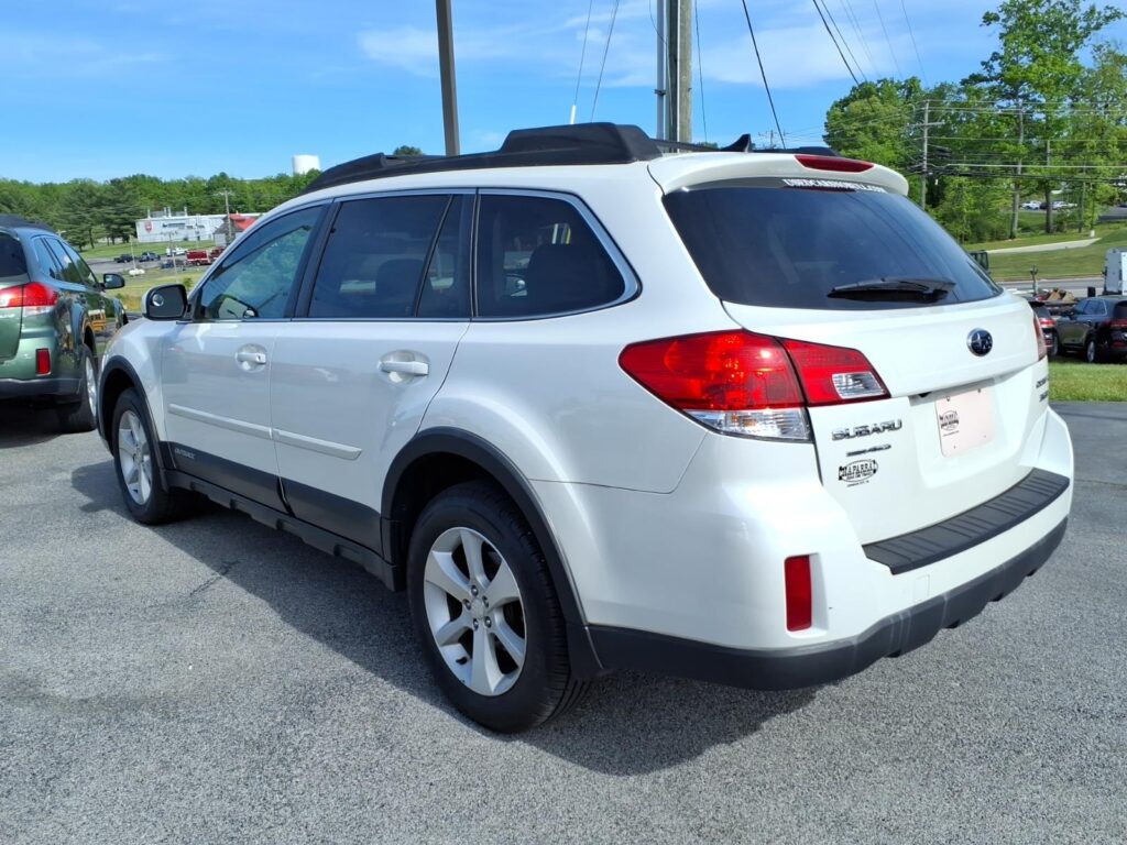 2013 Subaru Outback 3.6R Limited