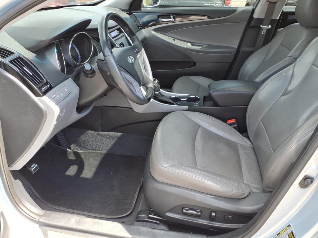 2013 Hyundai SONATA Limited