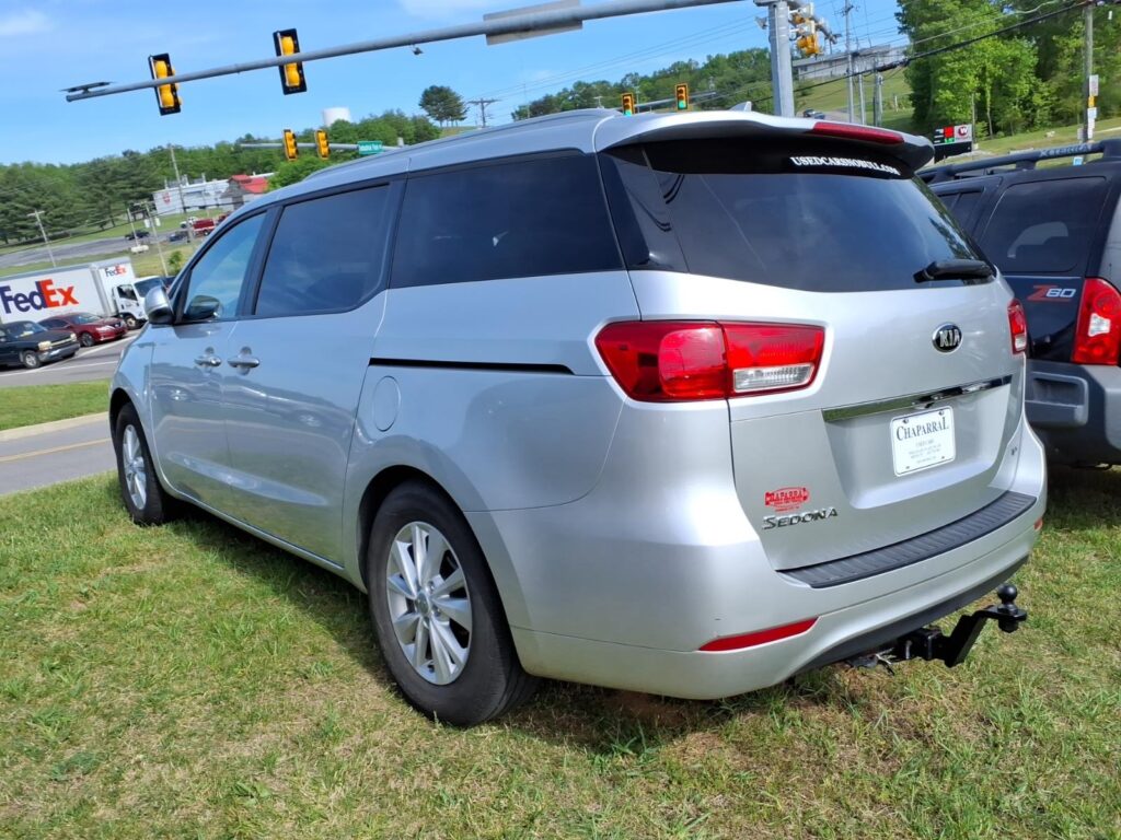 2016 Kia Sedona LX