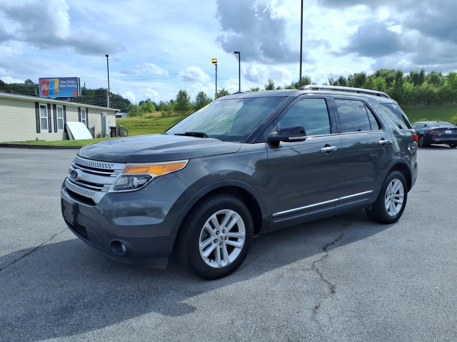 2015 Ford Explorer XLT's photo