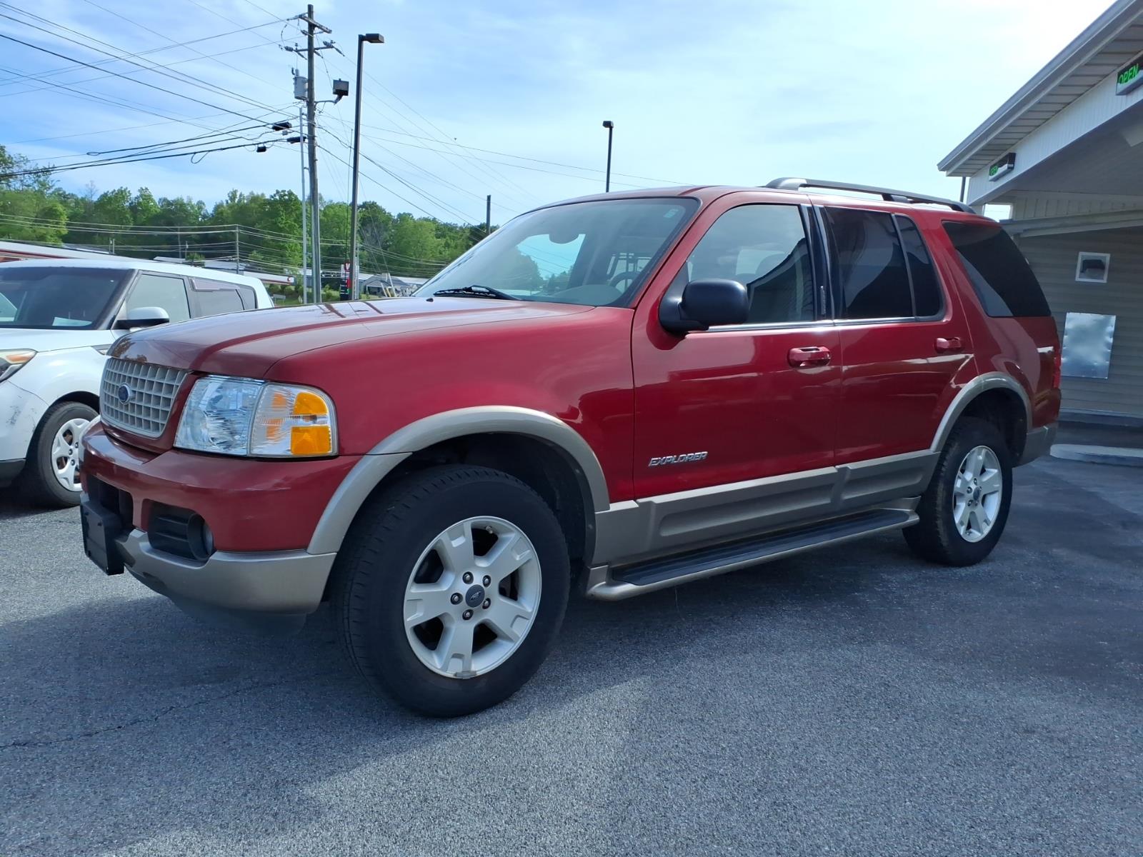 2004 Ford Explorer Eddie Bauer 4.6's photo