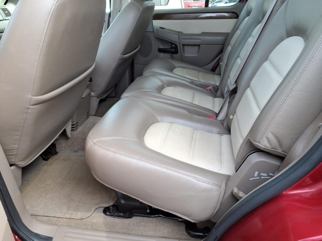 2004 Ford Explorer Eddie Bauer