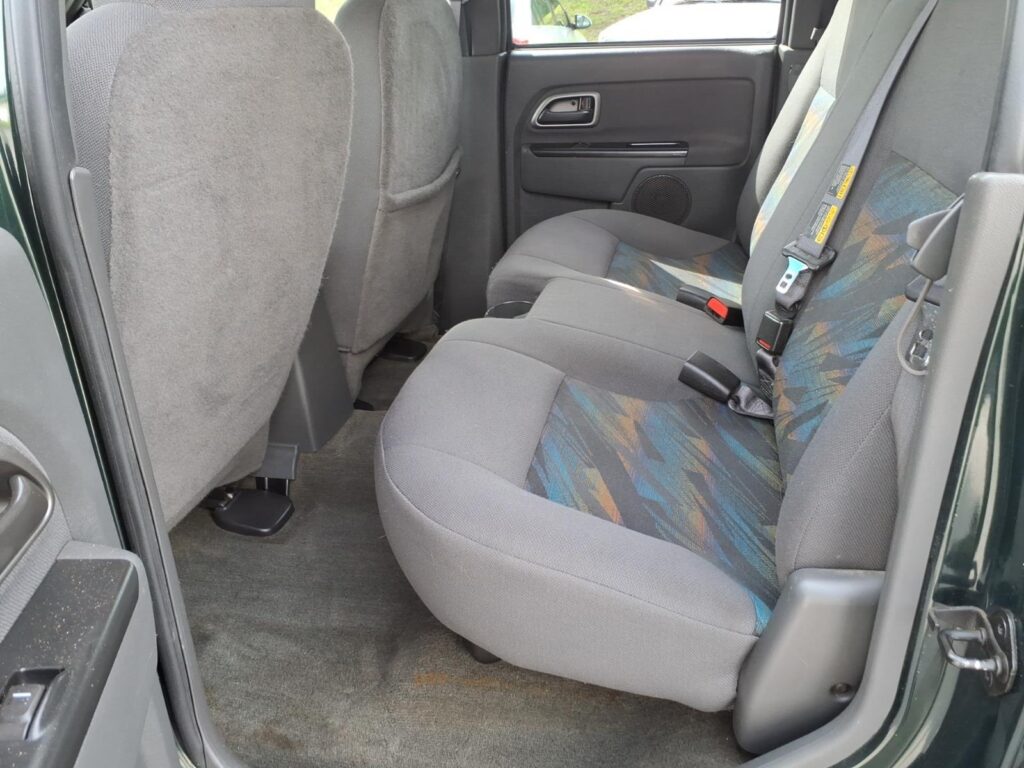 2004 Chevrolet Colorado LS