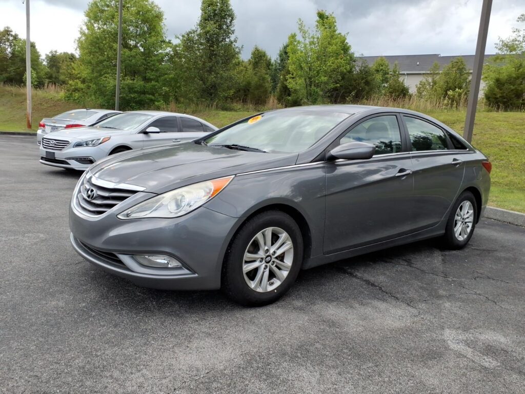 2013 Hyundai SONATA GLS