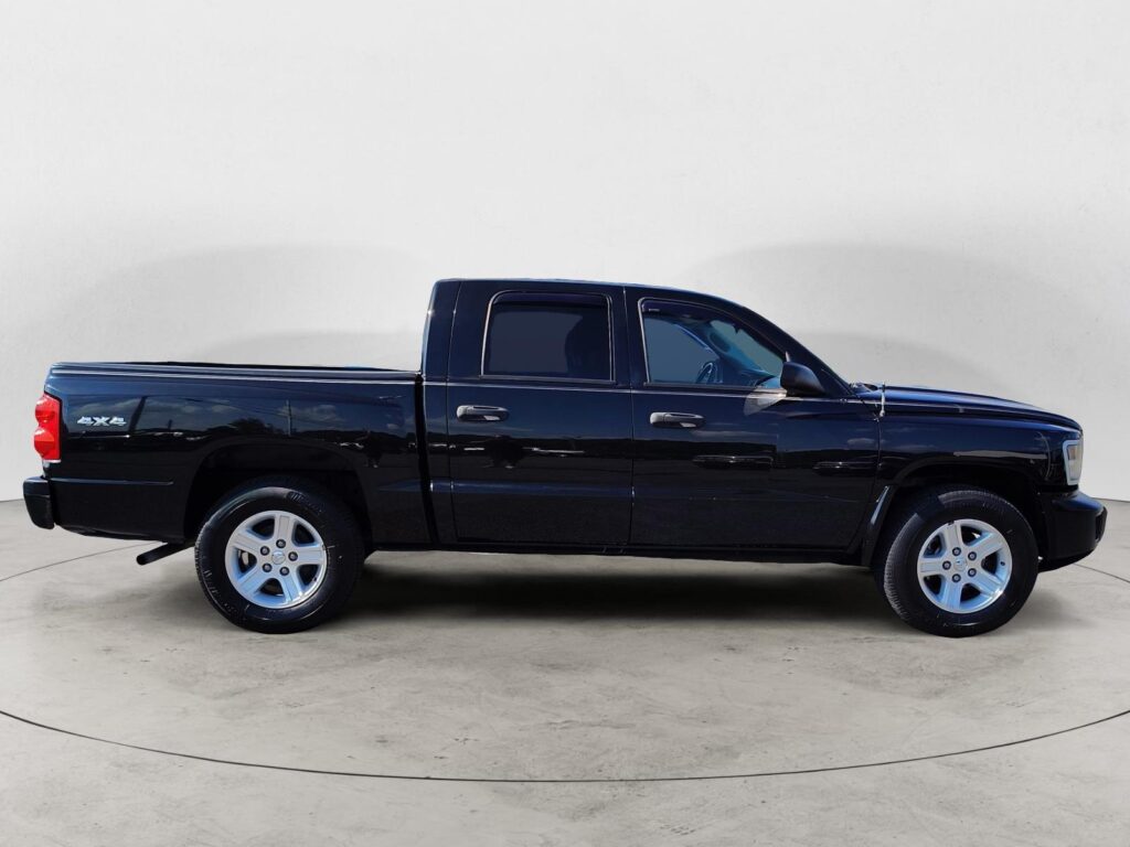 2011 RAM Dakota PICKUP