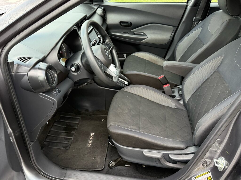2019 Nissan Kicks S FWD