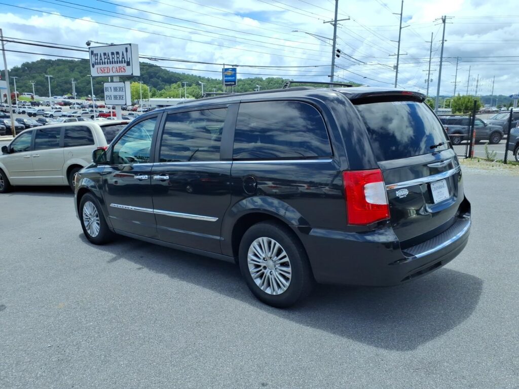 2015 Chrysler Town and Country 4DR WGN TOURING-L