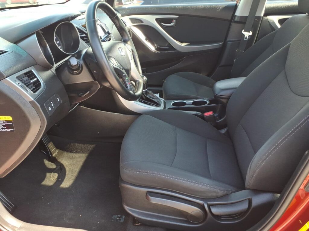 2016 Hyundai ELANTRA 4DR SDN AUTO VALUE EDITIO