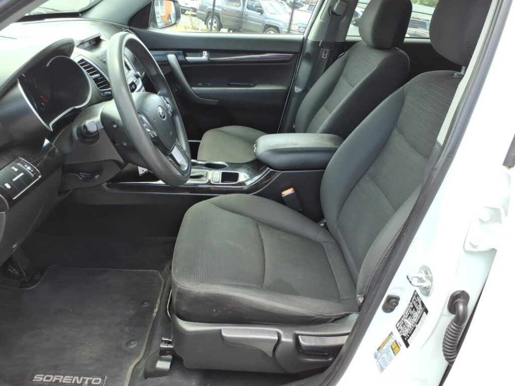 2015 Kia Sorento AWD 4DR V6 LX