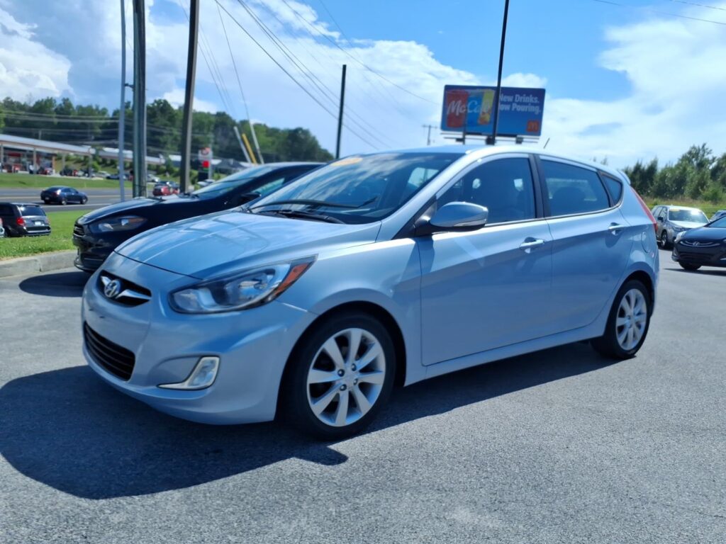 2013 Hyundai ACCENT 5DR HB AUTO SE