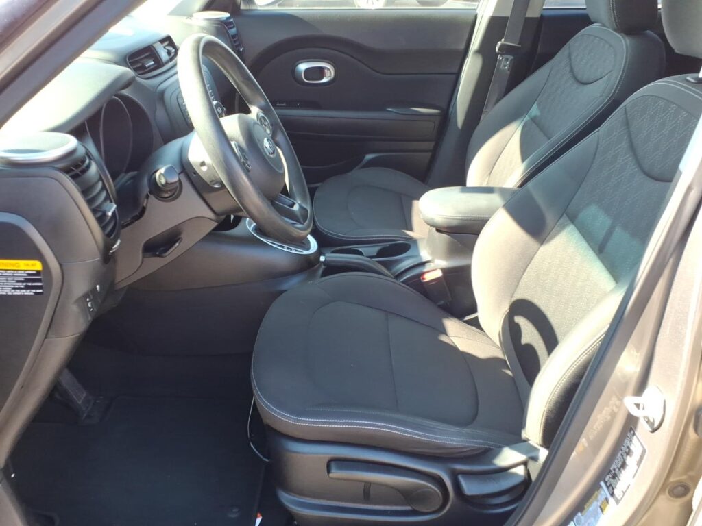 2015 Kia Soul 4D HATCHBACK AUTO