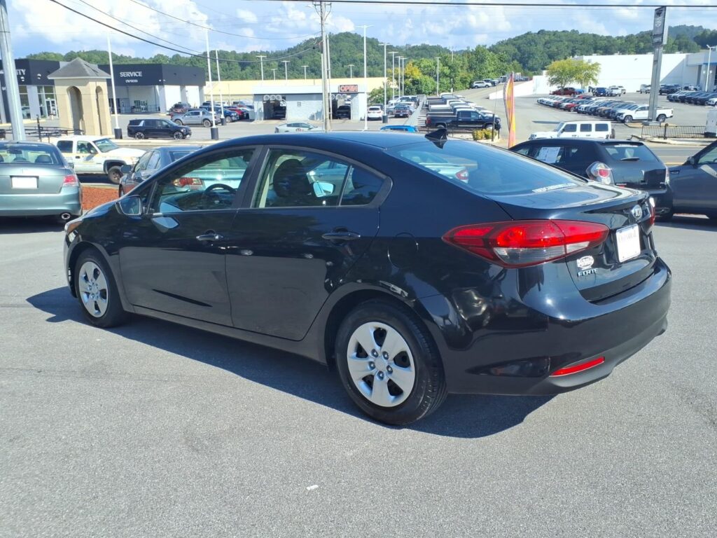 2018 Kia Forte LX AUTO