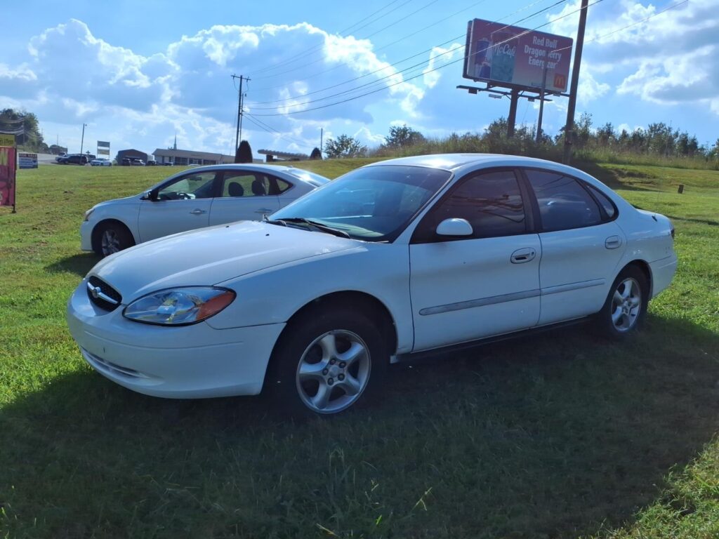 2001 Ford Taurus 4DR SDN SE