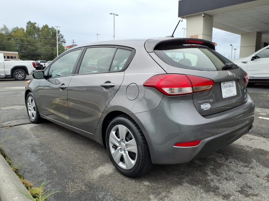 2016 Kia Forte5 5DR HB AUTO LX