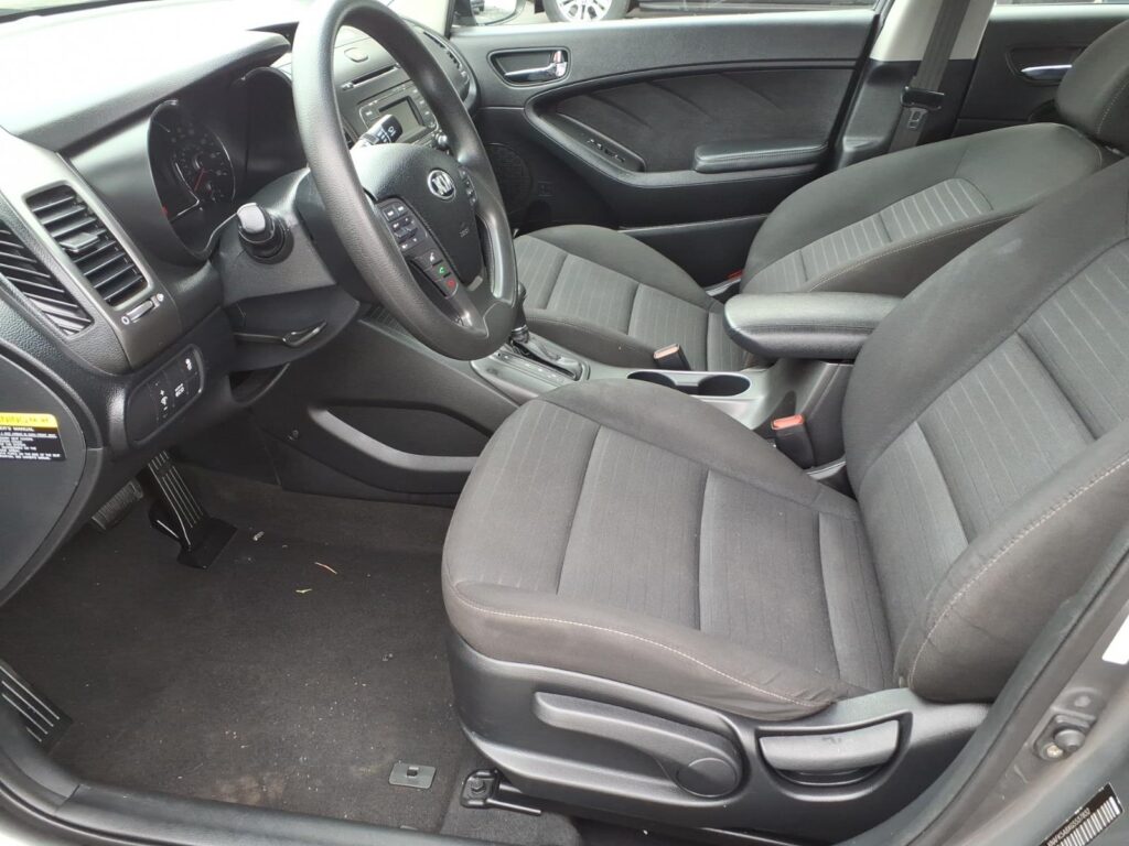 2016 Kia Forte5 5DR HB AUTO LX