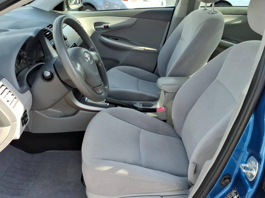 2010 Toyota Corolla 4DR SDN AUTO LE
