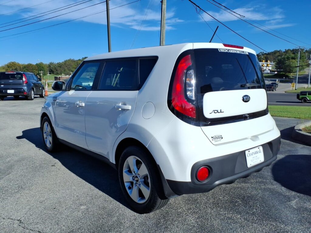 2018 Kia Soul BASE AUTO